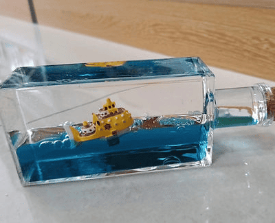 Botellas con Barcos de One Piece Insumergible